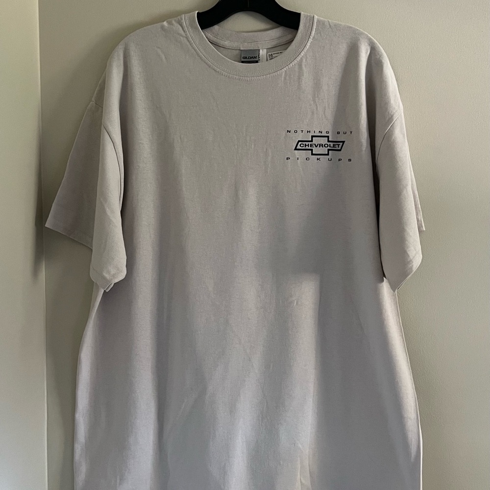 Chevrolet Truck Men's Cream T-Shirt Size: XL  MSRP: $24.99